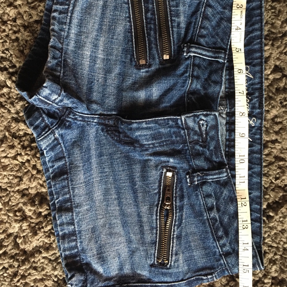 AE. Shorts. Size 4